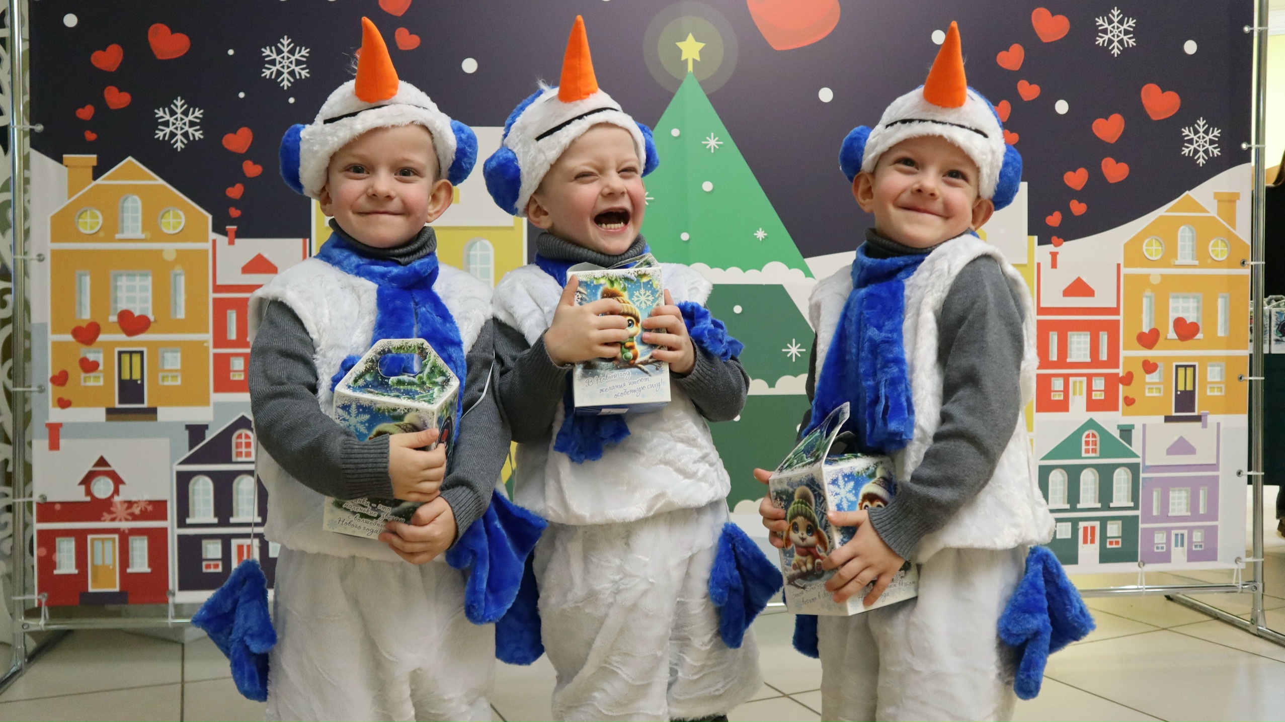 Уральский завод противогололедных материалов провел масштабную благотворительную акцию «Город добрых сердец»